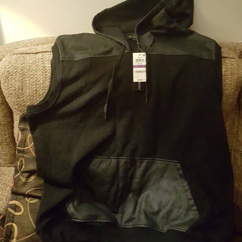 INC HOODED NO SLEEVE SWEAT PULLOVER